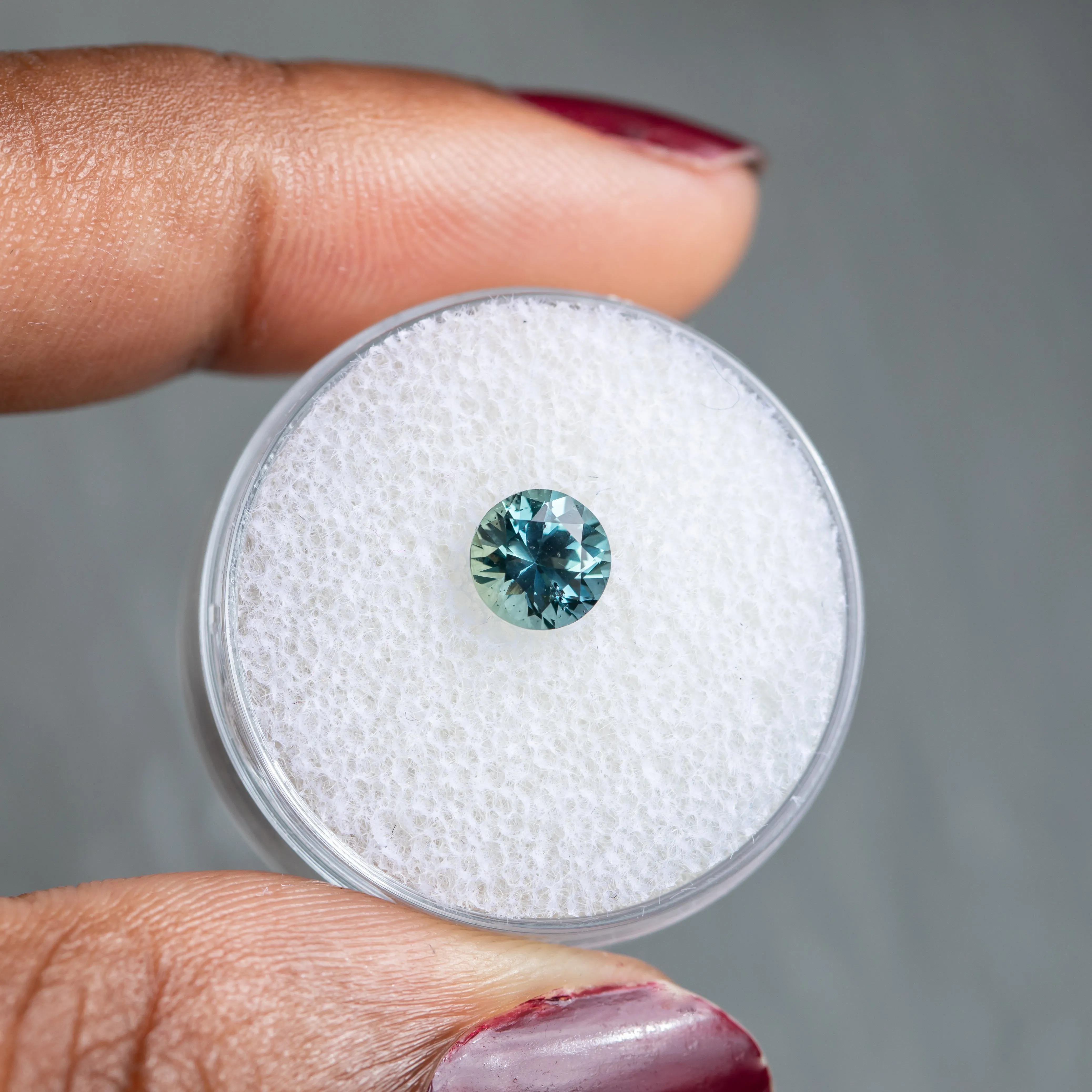 1.10CT Unheated Round Brilliant Songaea Sapphire with Color Shift from Grey/Purple to Seafoam Green - 6.21x4.08mm