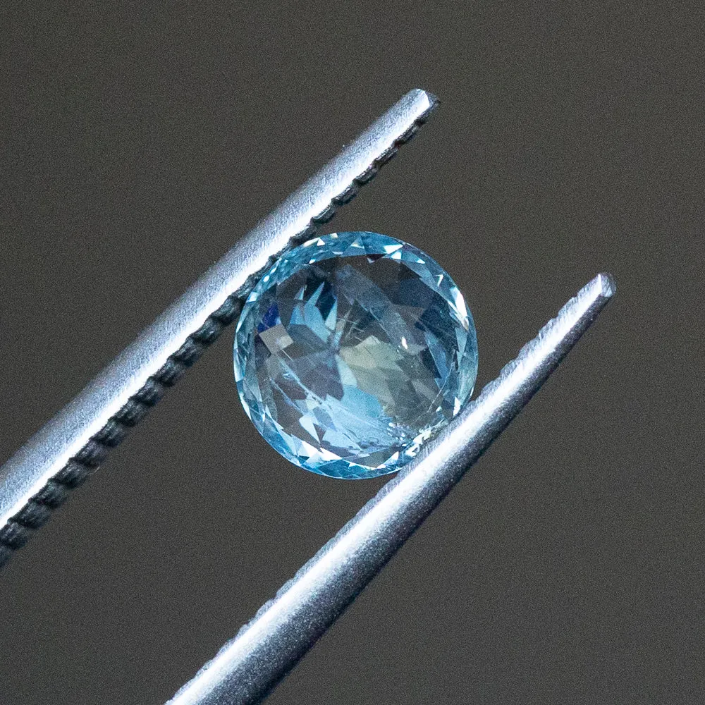 1.37CT ROUND MEDIUM BLUE MONTANA SAPPHIRE 6.58X4.24MM UNTREATED