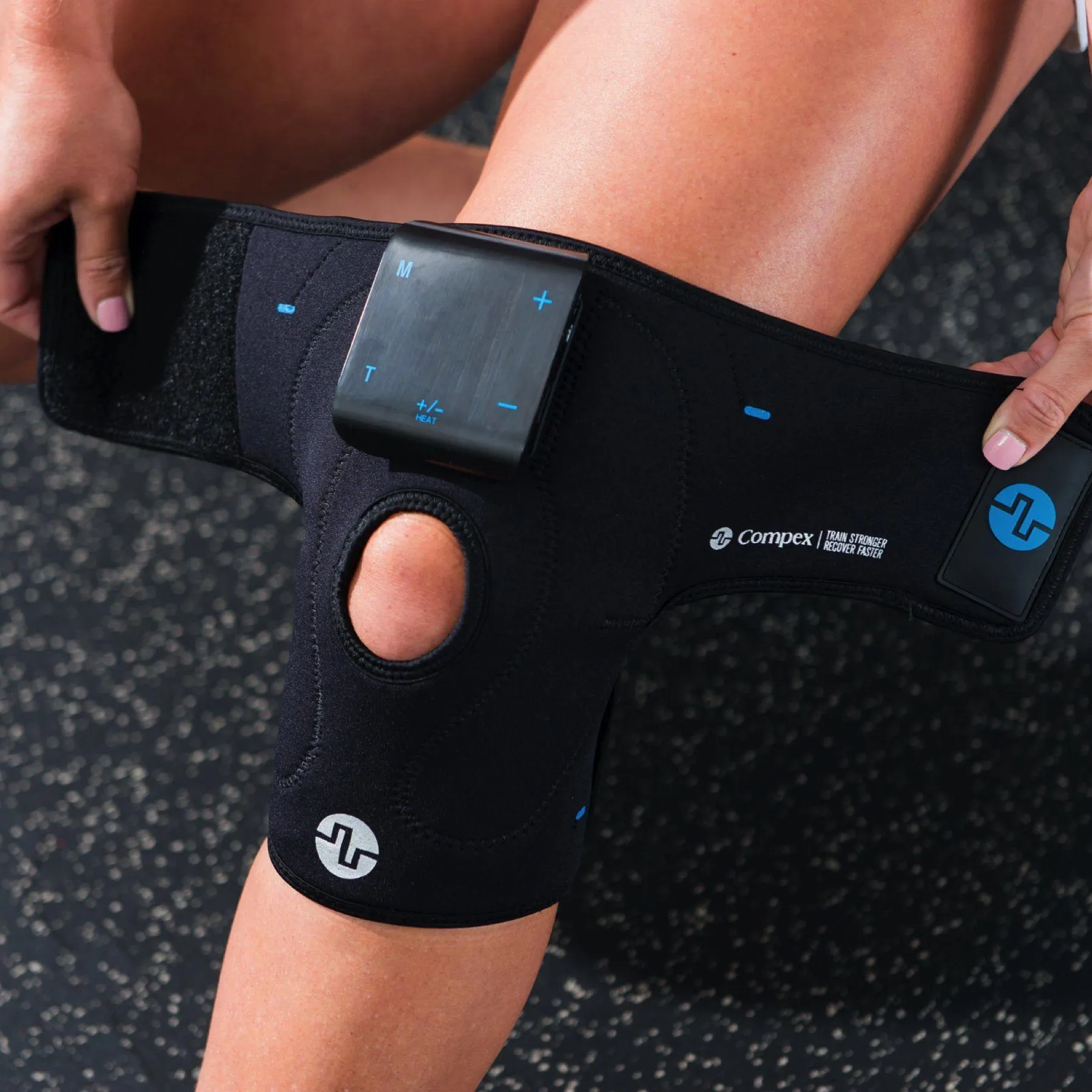 Compex Electronic Heated Knee Wrap | Pre-Order Late June