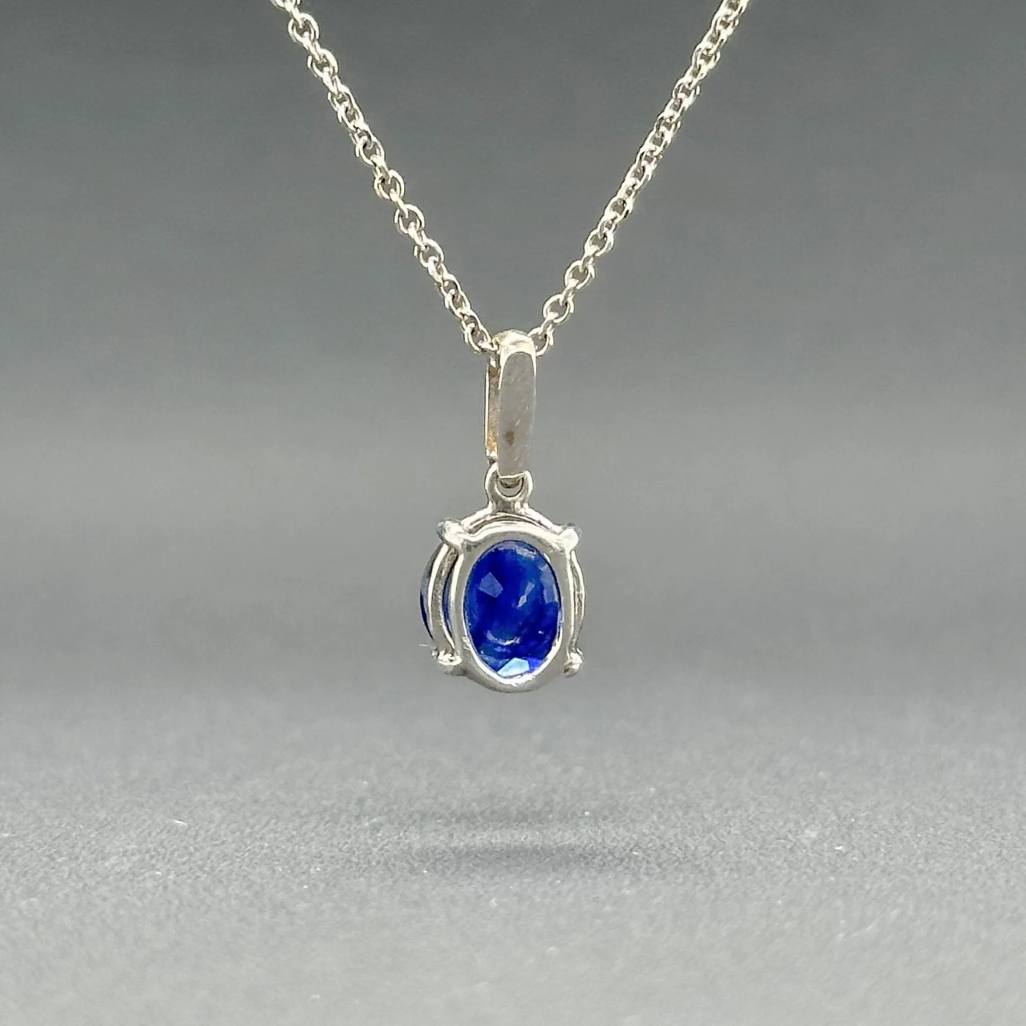 Estate 14K W Gold 1.13ct Sapphire Pendant