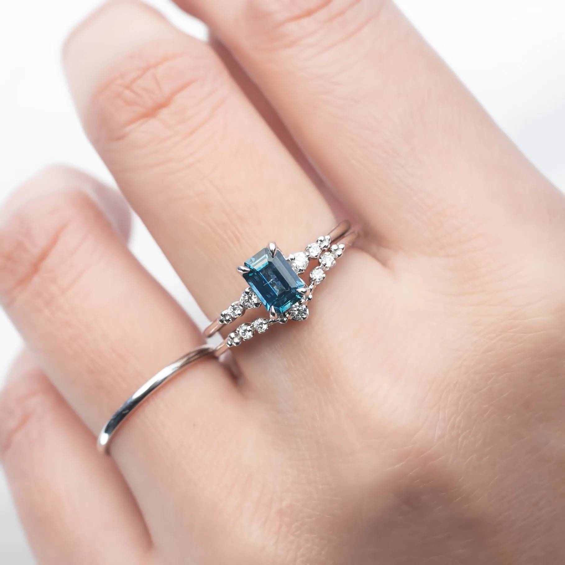 Estel Luxe Ring 0.84ct Blue Emerald Montana Sapphire, 14K White Gold (One of a kind)