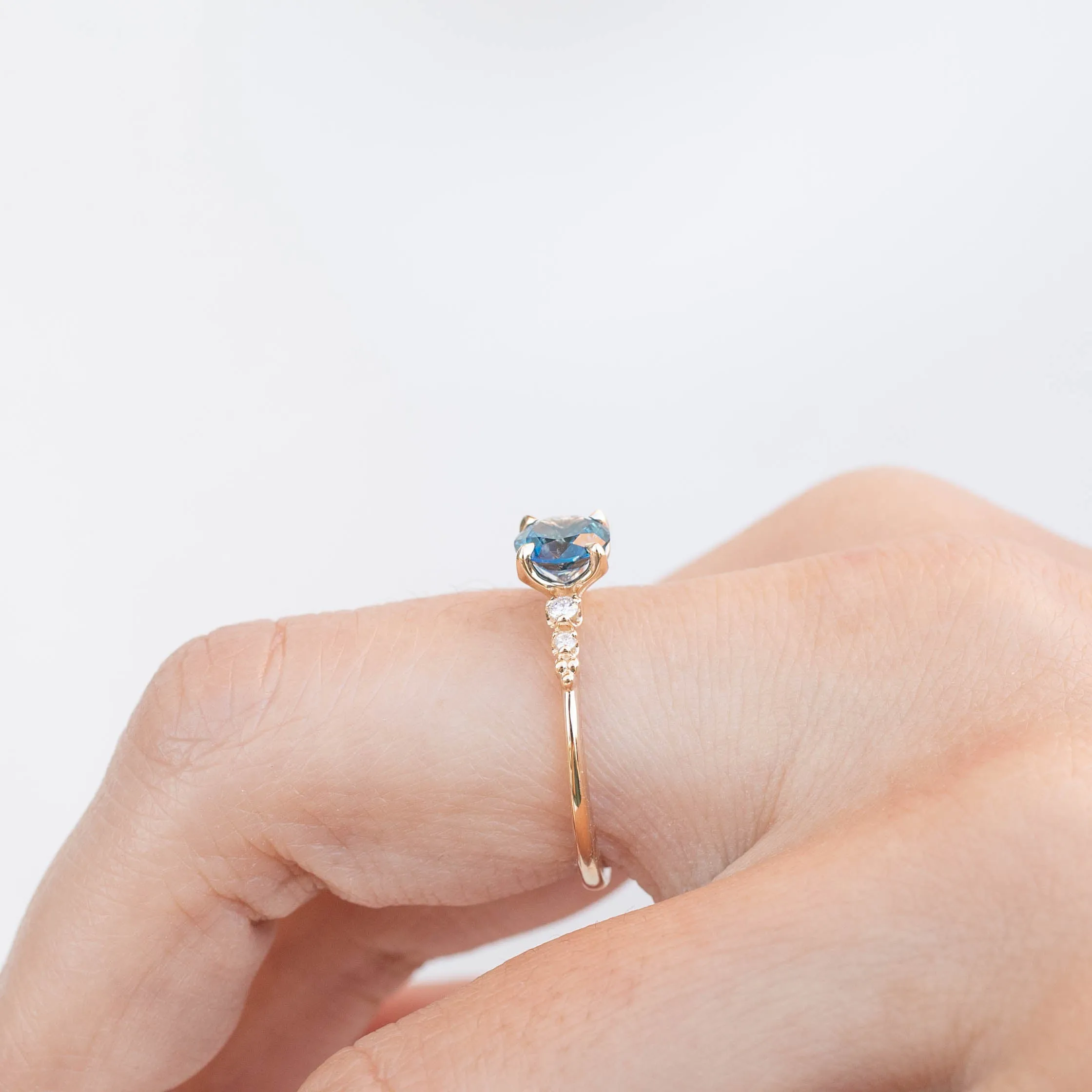 Estel Luxe Ring - 0.96ct Teal Blue Montana Sapphire (One of a kind)