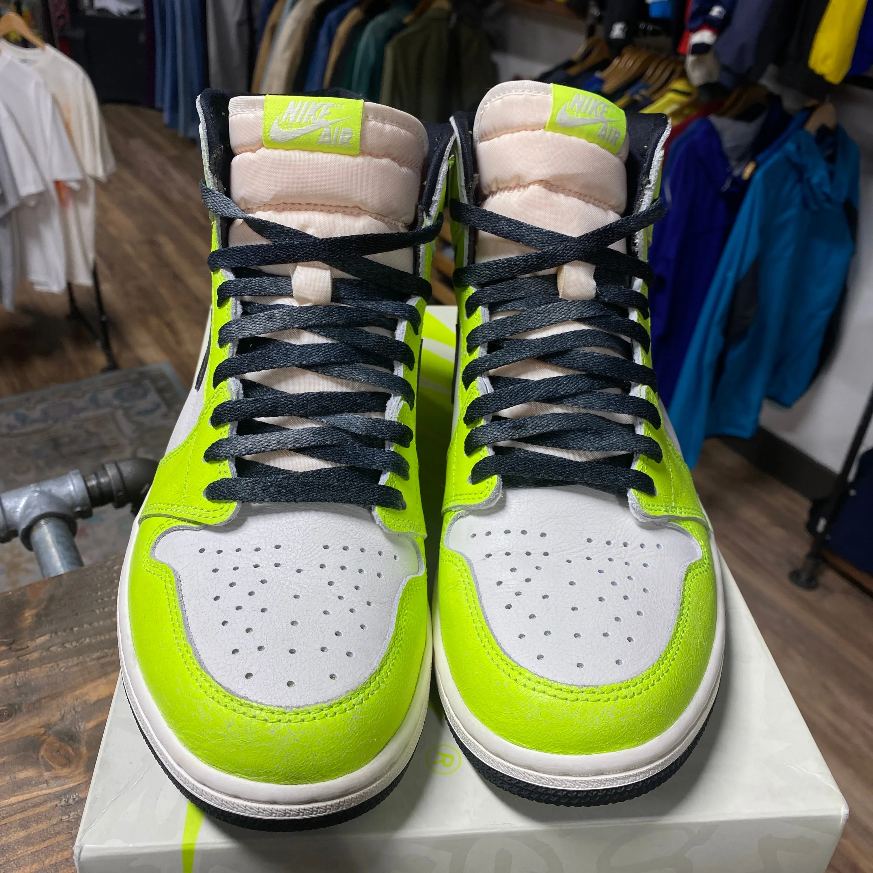 Jordan 1 'Volt' Size 11.5