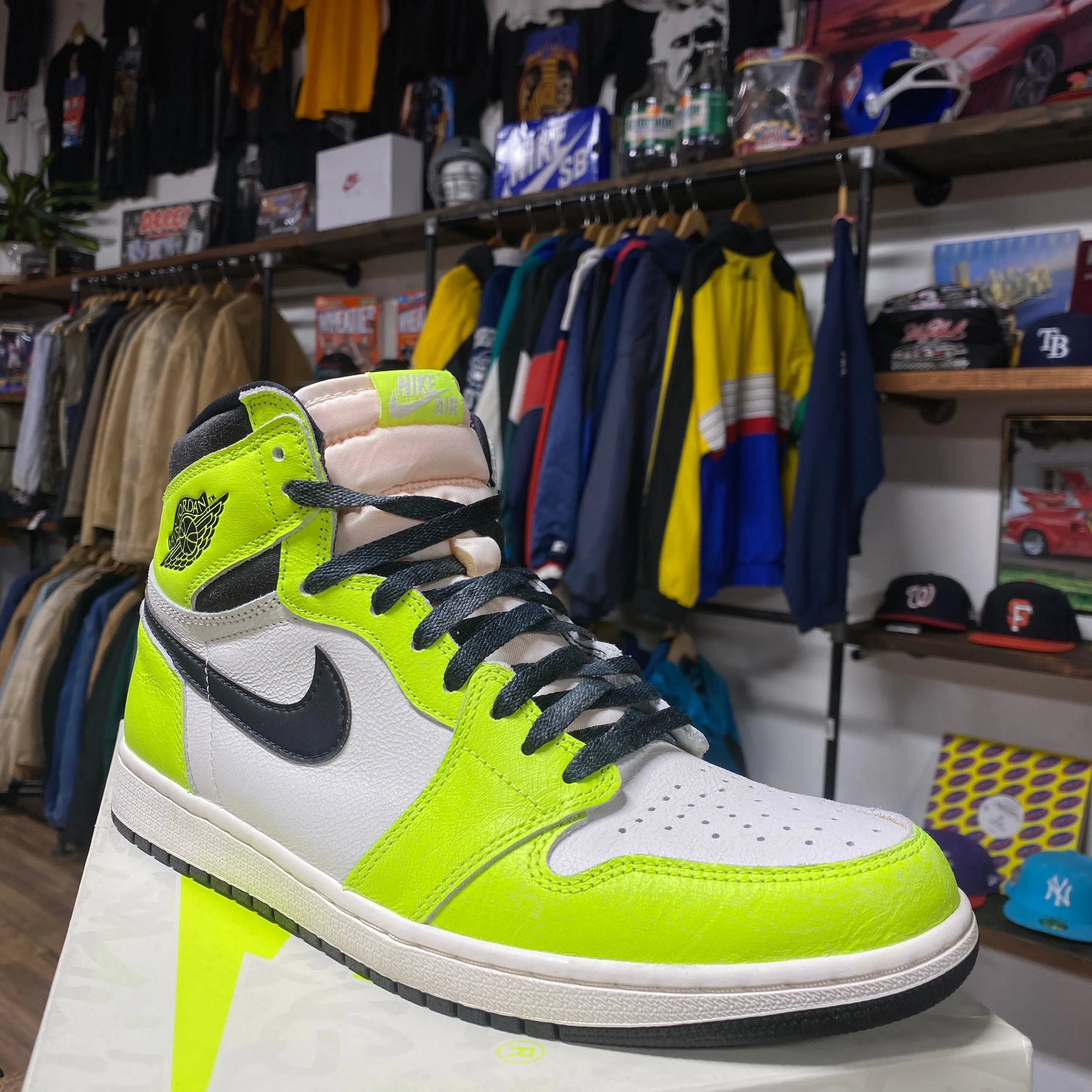 Jordan 1 'Volt' Size 11.5