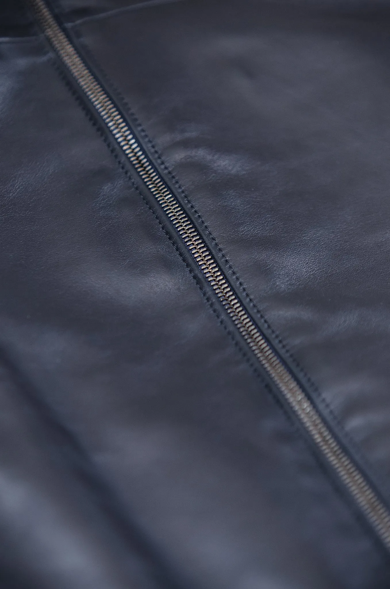 Leon leather bomber jacket (dark blue)