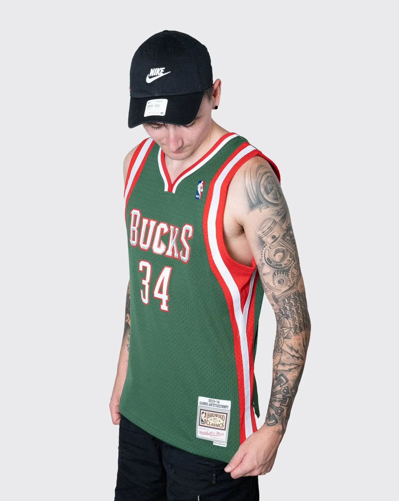 mitchell and ness Milwaukee Bucks antetokounmpo