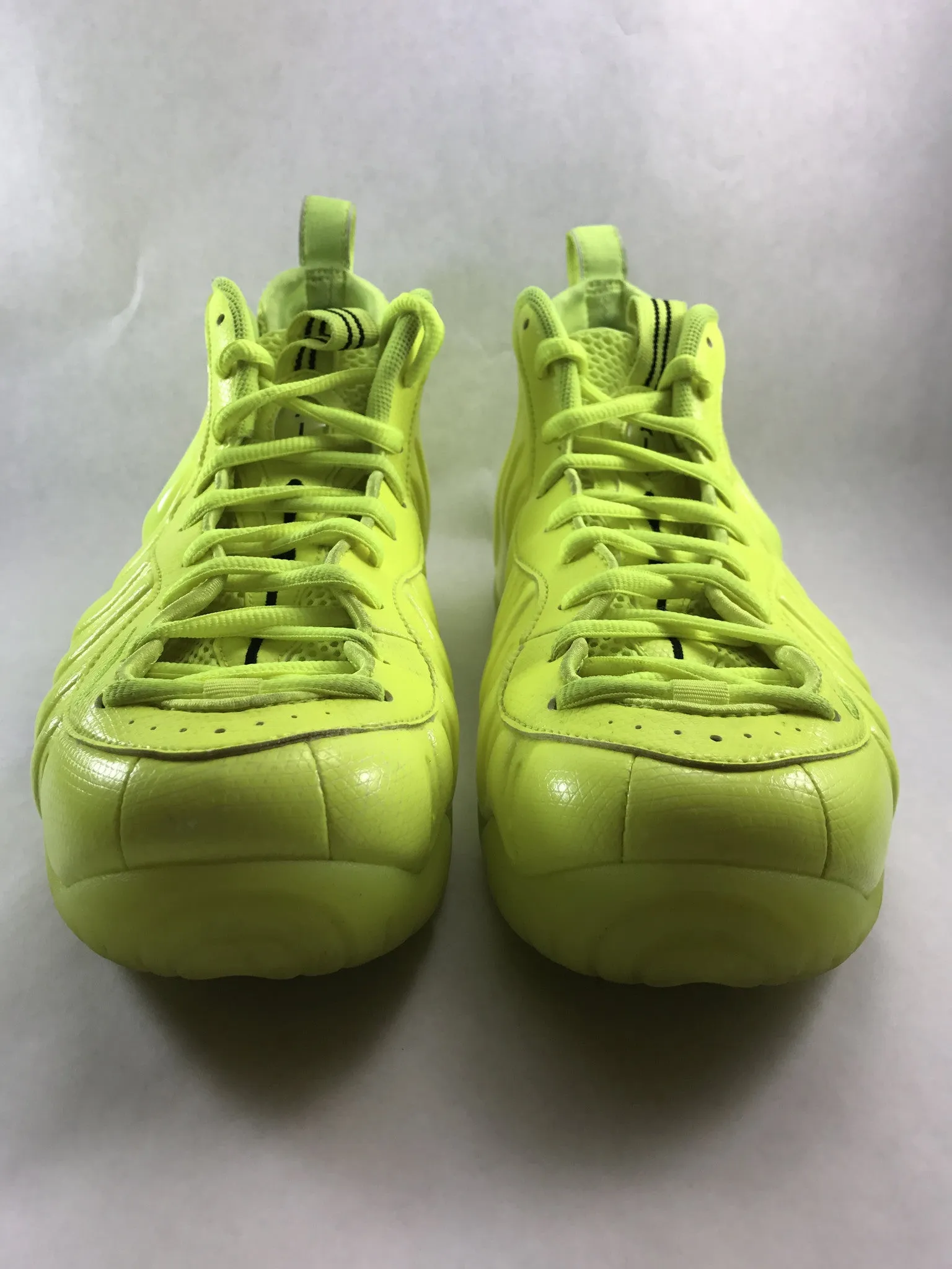 Nike Air Foamposite Pro Volt (2021)