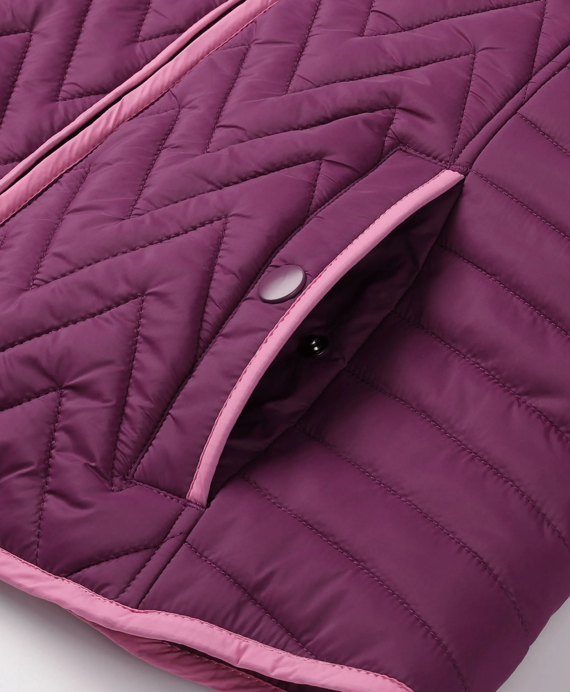 (Open-Box) Women's Heated Chevron Quilted Vest (Battery Set Not Included)