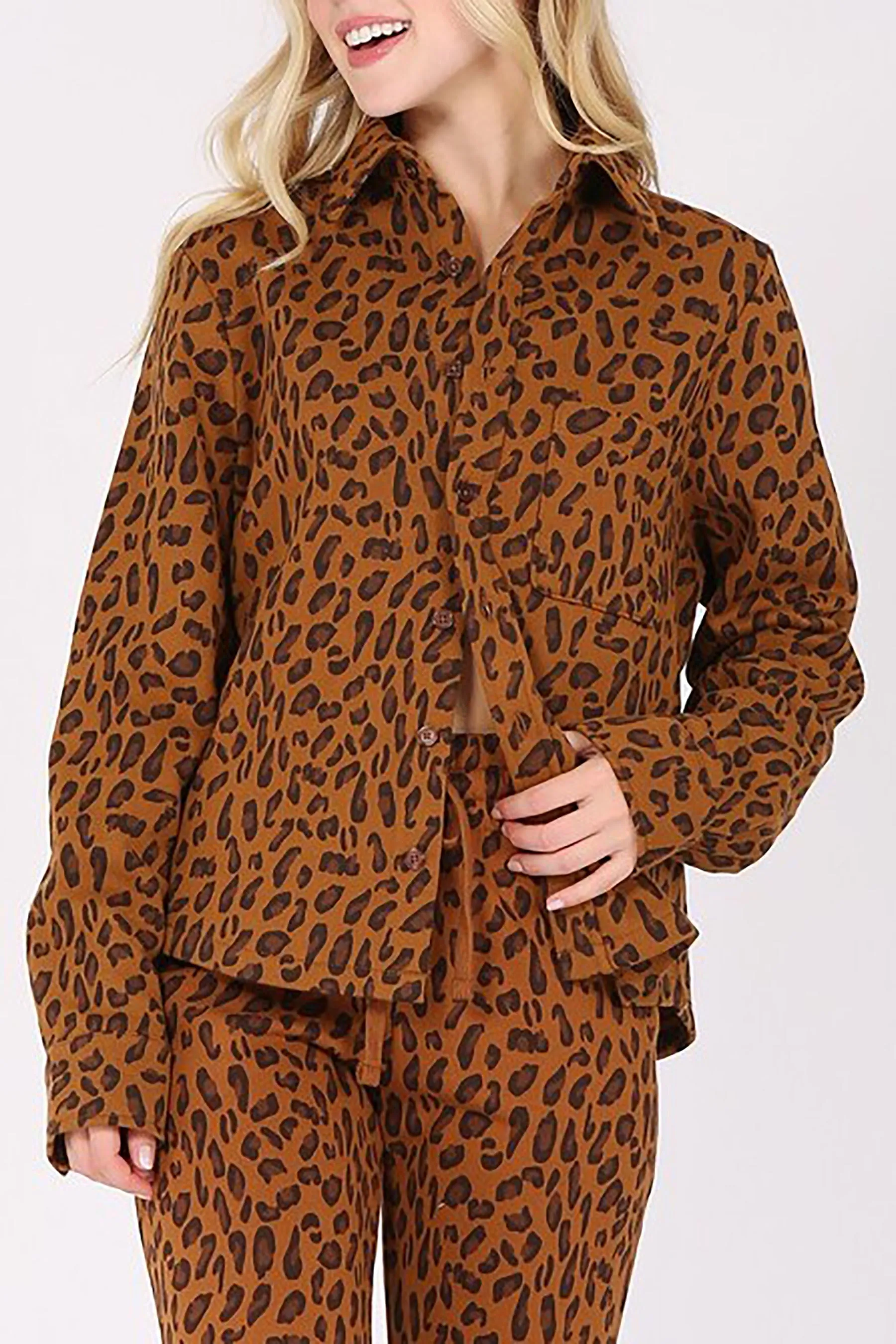 Women's Long Sleeve Button Down Animal Print Fleece Jacket